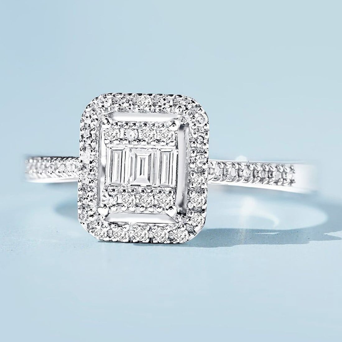 Beyaz Altın Nedir? Normal Altınla Farkları Nelerdir?